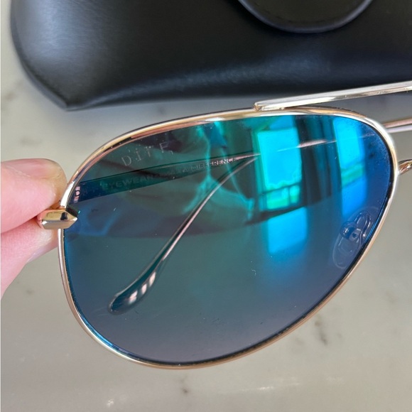 Diff Aviator Sunglasses - Picture 2 of 11